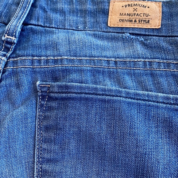 Curvy Stiletto Skinny High Rise High Waisted Jeans lit Designed in Los Angeles - Picture 11 of 16